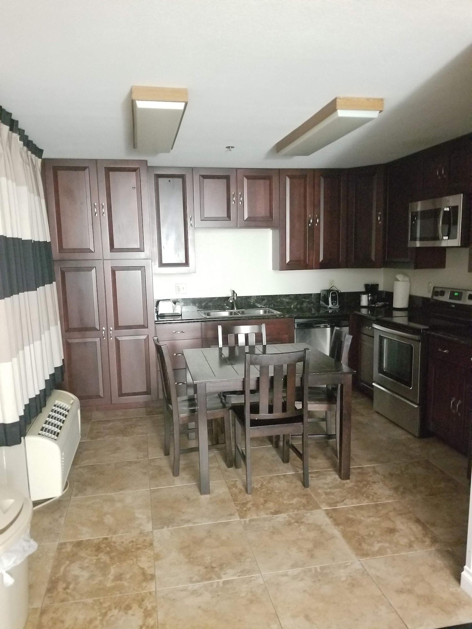 Ramada By Wyndham Oceanside Hotel Bagian luar foto